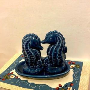 Seahorse salt and pepper shakers